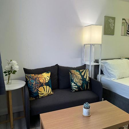 Posh Executive Studio London Thamesmead  Exteriör bild